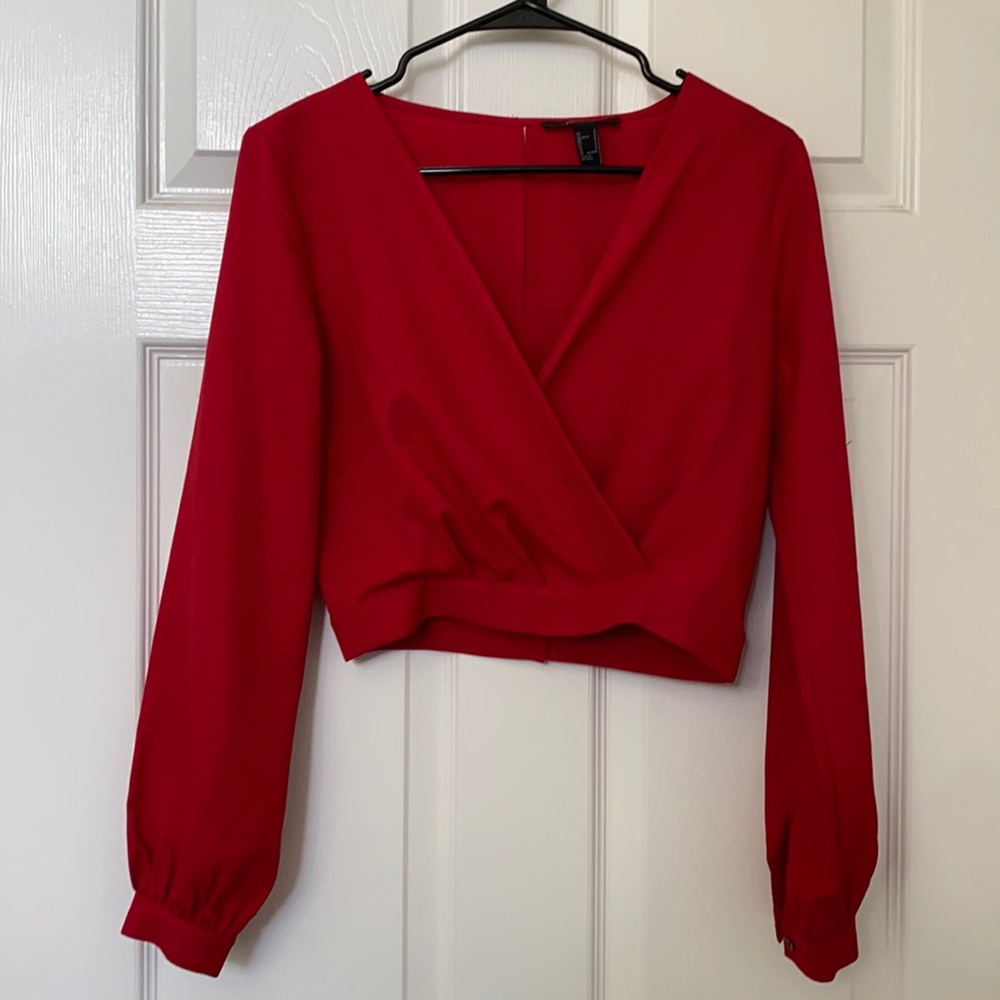 red cropped shirt - Picture 1 of 2